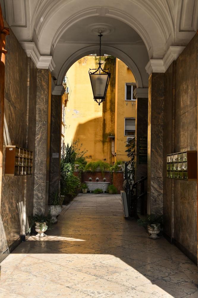 Seven Kings Relais 3* Rom